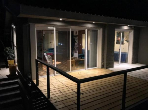 Casa céntrica frente al río